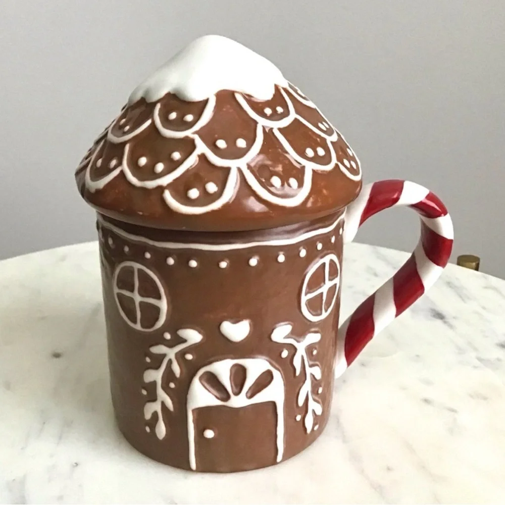 Pottery Barn Gingerbread House Mug Handpainted Stoneware New In Box